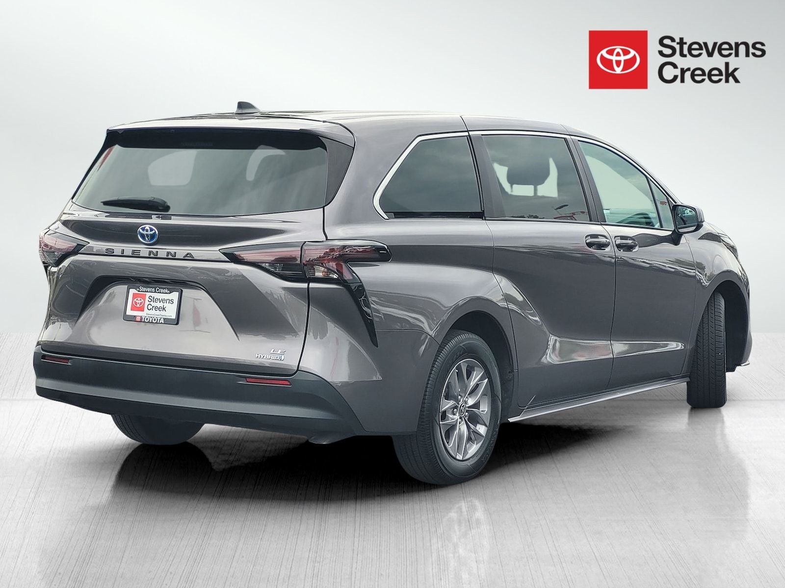2024 Toyota Sienna LE 8 Passenger