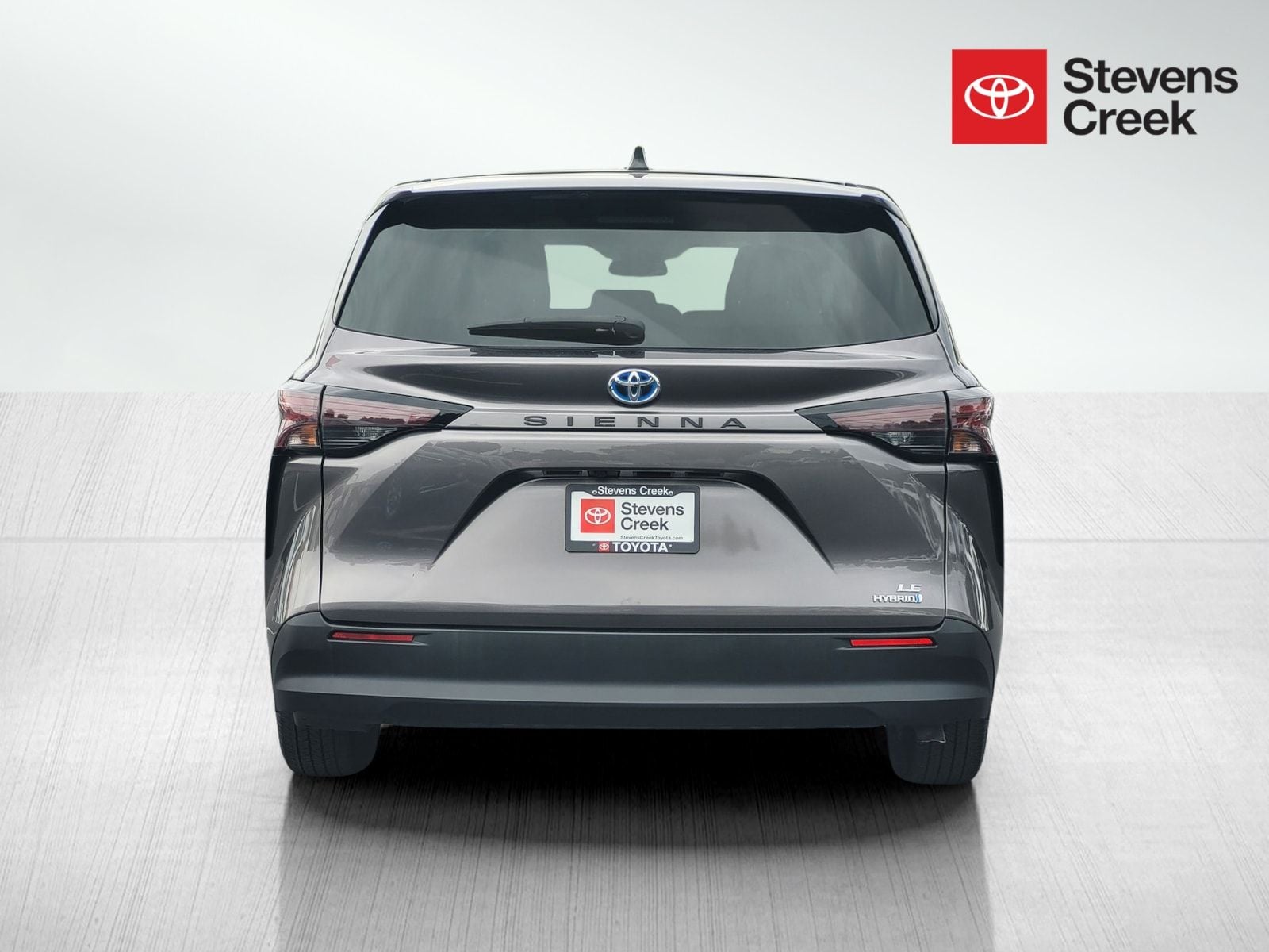 2024 Toyota Sienna LE 8 Passenger