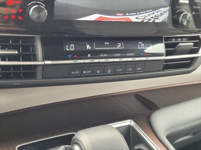 2024 Toyota Sienna LE 8 Passenger