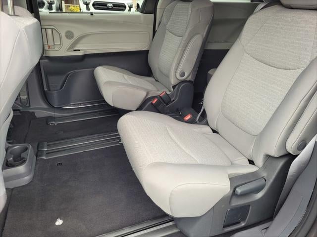 2024 Toyota Sienna LE 8 Passenger