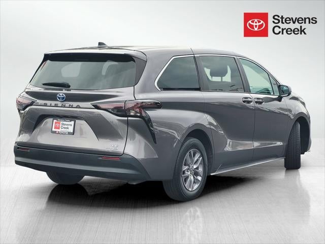 2024 Toyota Sienna LE 8 Passenger