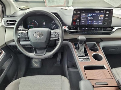 2024 Toyota Sienna LE 8 Passenger