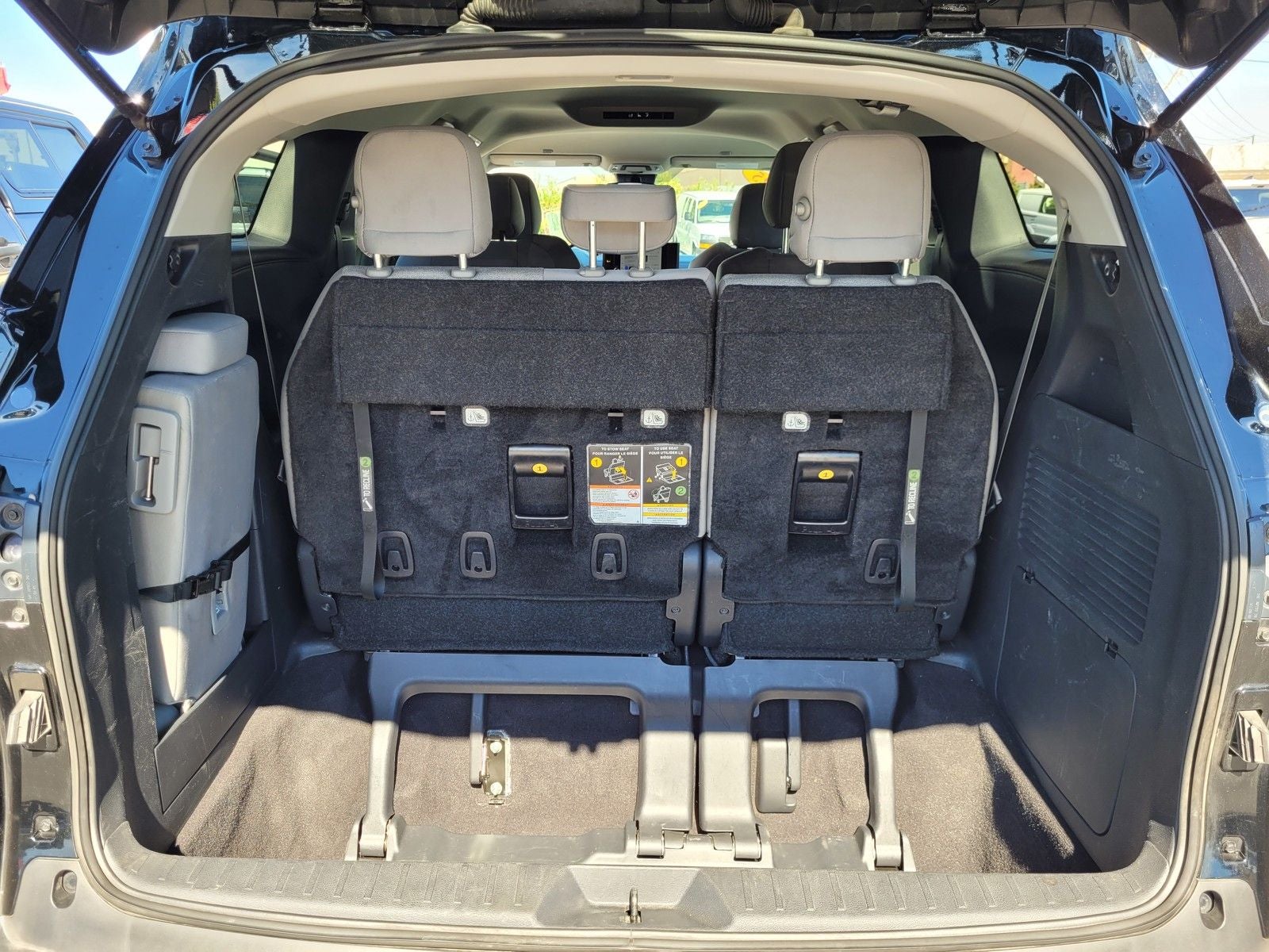 2025 Toyota Sienna LE 8 Passenger