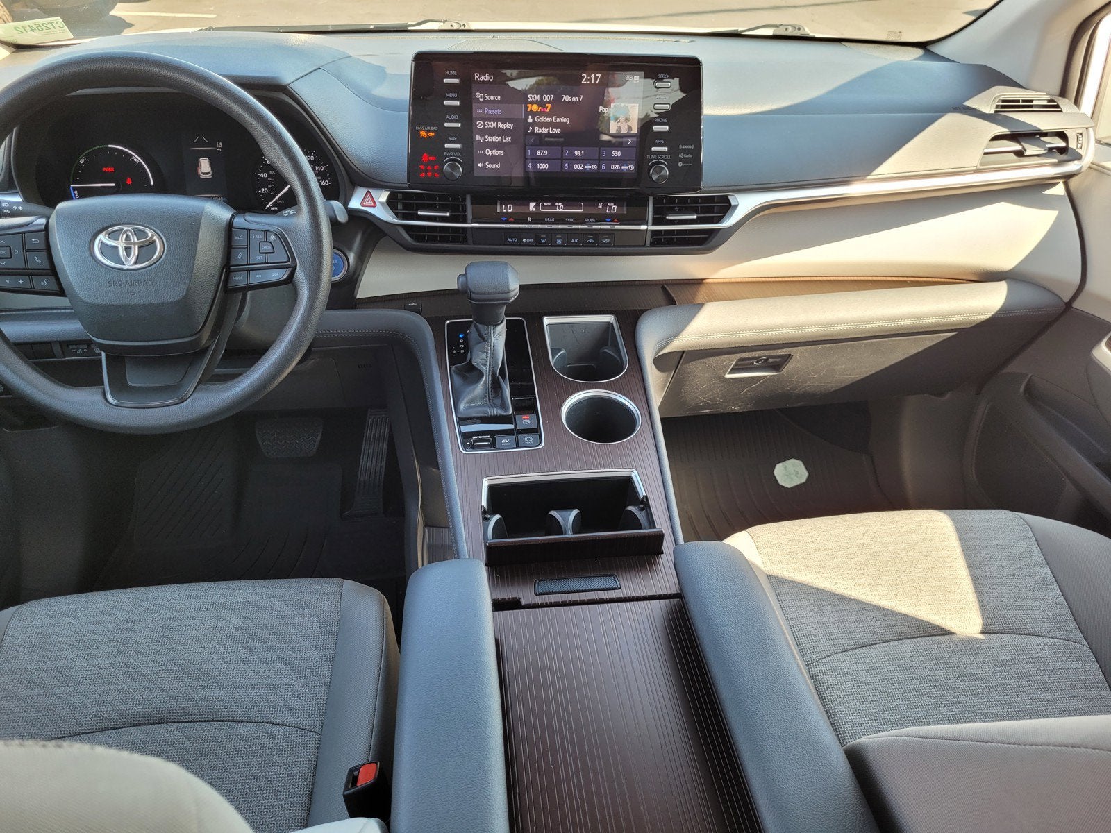 2023 Toyota Sienna LE 8 Passenger
