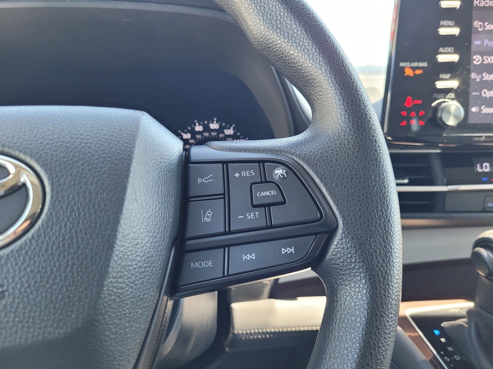 2024 Toyota Sienna LE 8 Passenger
