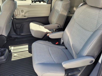 2024 Toyota Sienna LE 8 Passenger