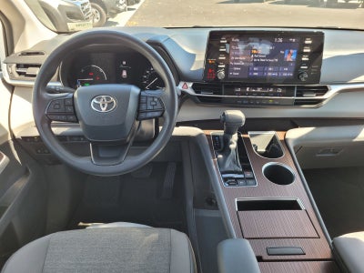 2024 Toyota Sienna LE 8 Passenger