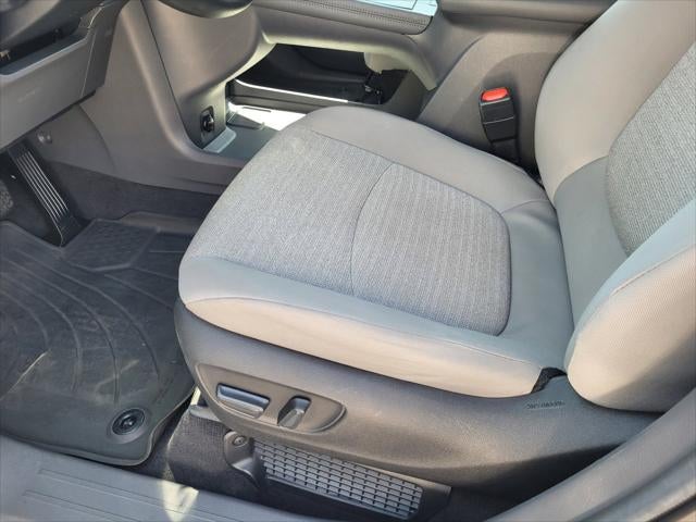 2024 Toyota Sienna LE 8 Passenger