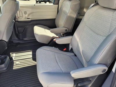 2024 Toyota Sienna LE 8 Passenger