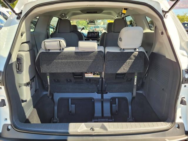 2024 Toyota Sienna LE 8 Passenger