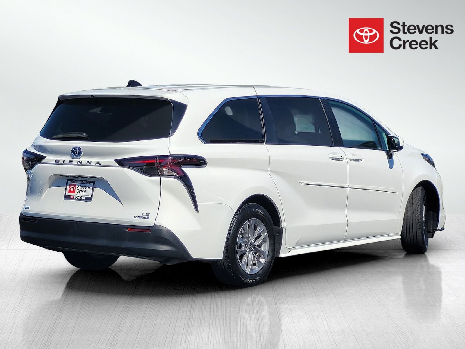 2024 Toyota Sienna LE 8 Passenger