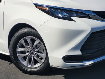 2024 Toyota Sienna LE 8 Passenger