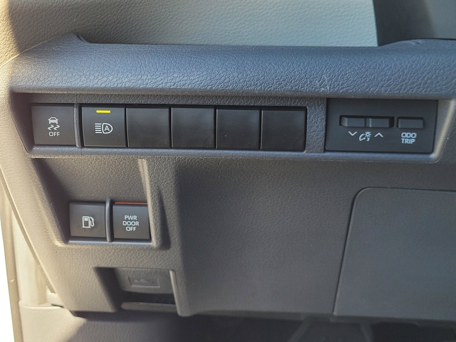 2024 Toyota Sienna LE 8 Passenger