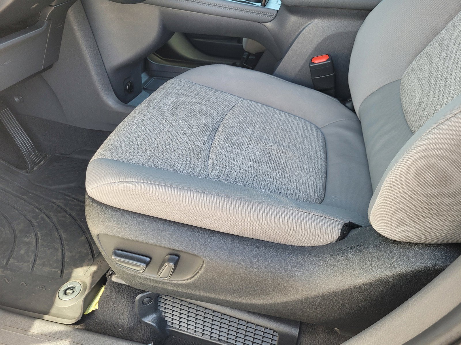 2024 Toyota Sienna LE 8 Passenger