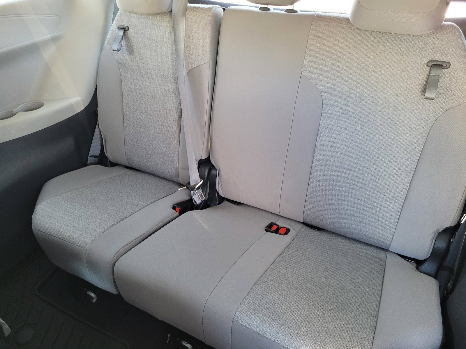 2024 Toyota Sienna LE 8 Passenger