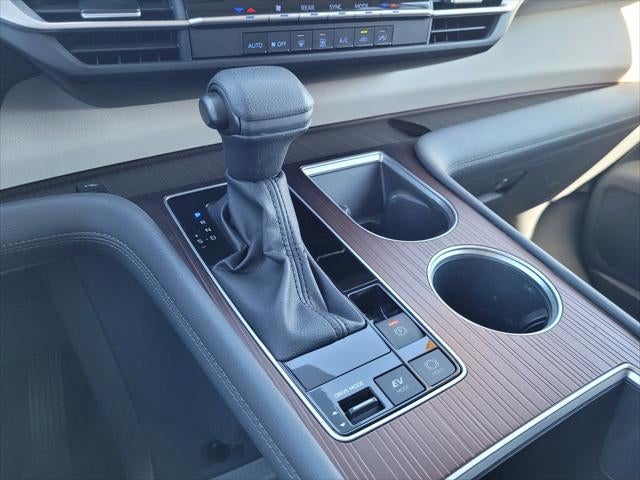 2024 Toyota Sienna LE 8 Passenger