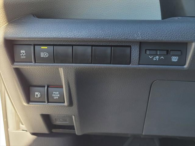 2024 Toyota Sienna LE 8 Passenger