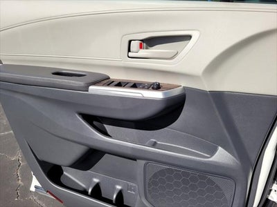 2024 Toyota Sienna LE 8 Passenger