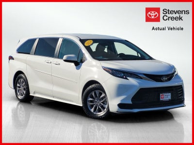 2024 Toyota Sienna LE 8 Passenger