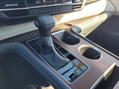 2024 Toyota Sienna LE 8 Passenger