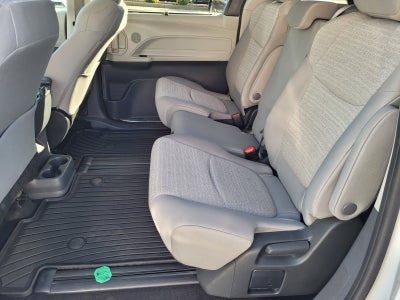 2024 Toyota Sienna LE 8 Passenger