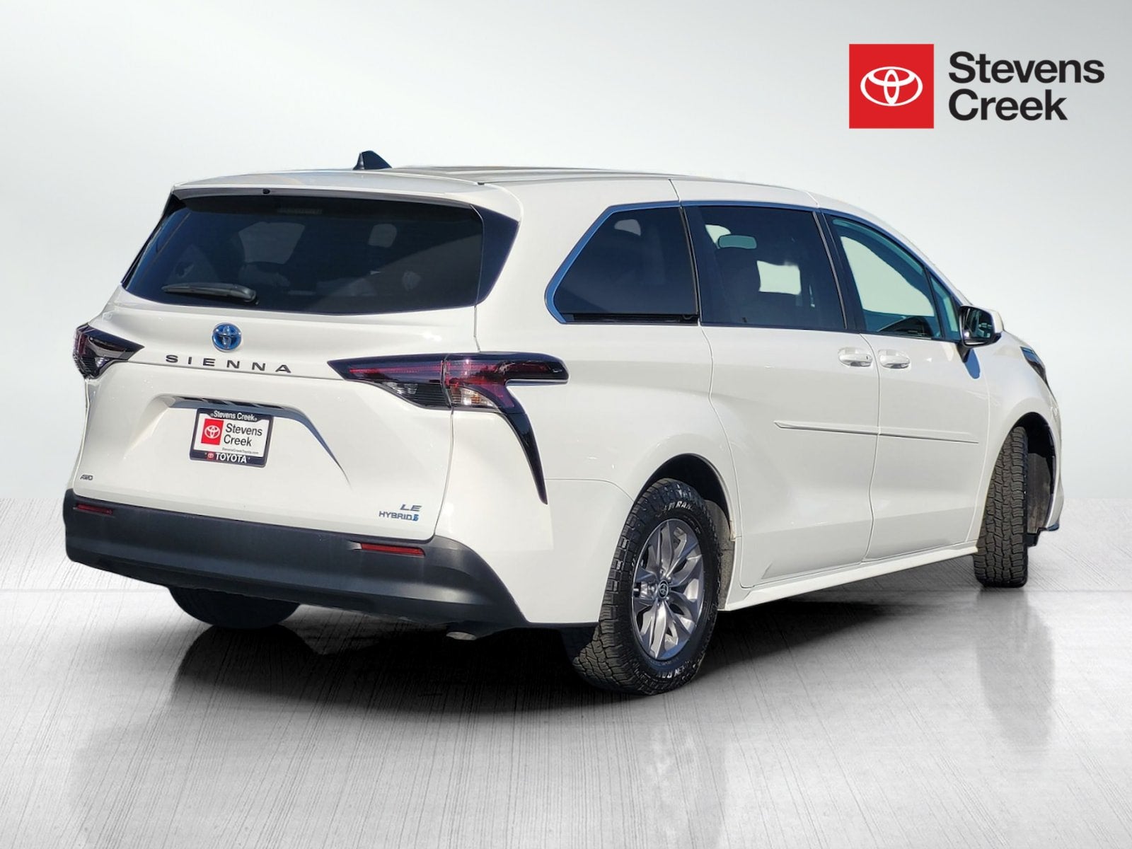 2024 Toyota Sienna LE 8 Passenger
