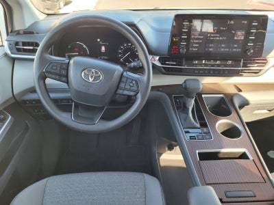 2024 Toyota Sienna LE 8 Passenger