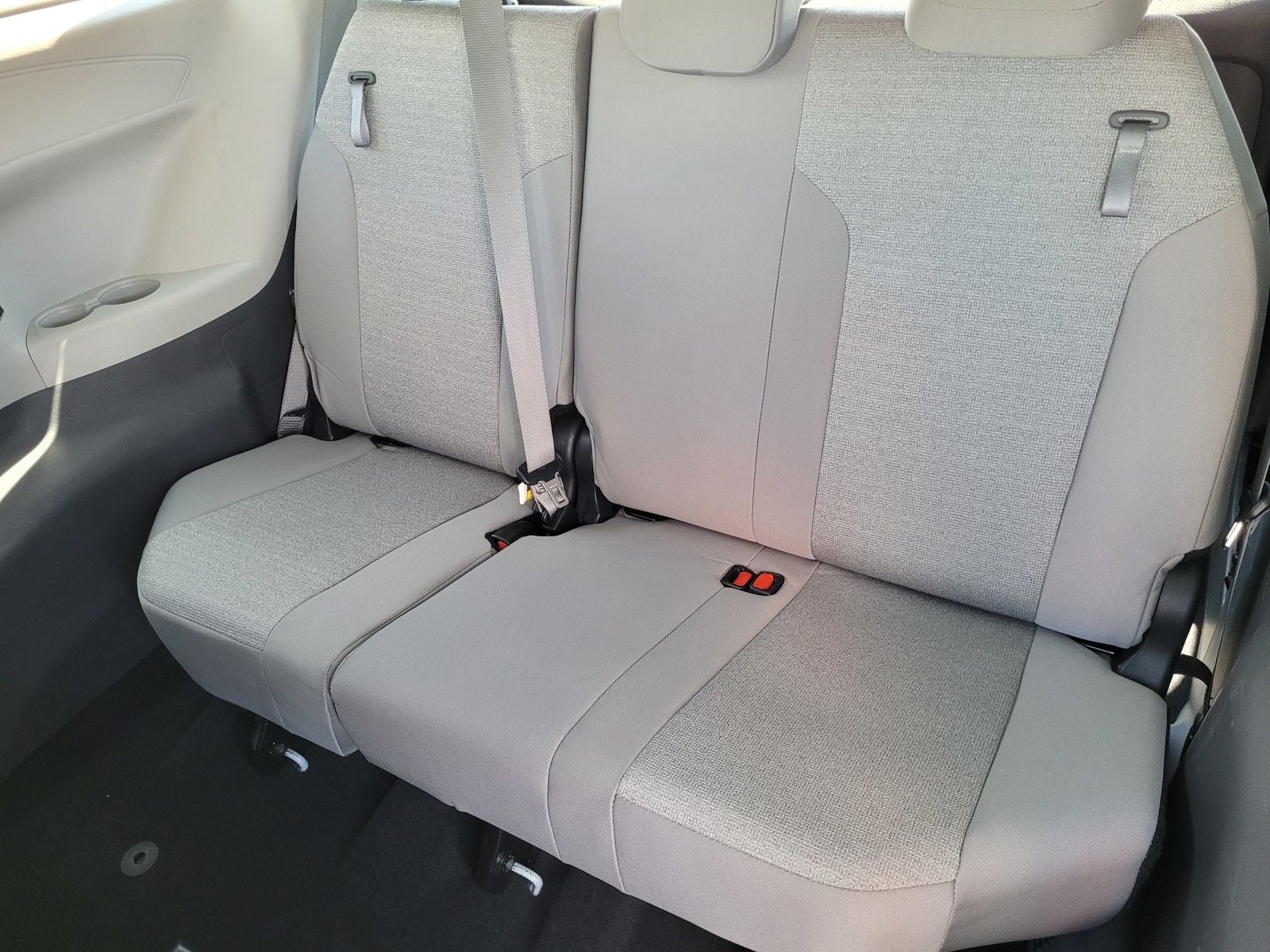 2024 Toyota Sienna LE 8 Passenger