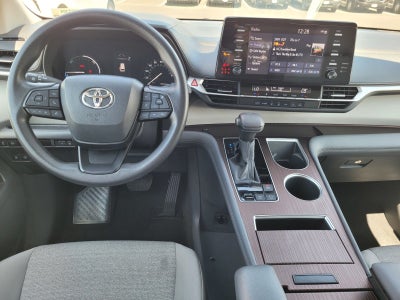 2024 Toyota Sienna LE 8 Passenger