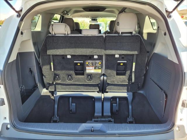 2024 Toyota Sienna LE 8 Passenger