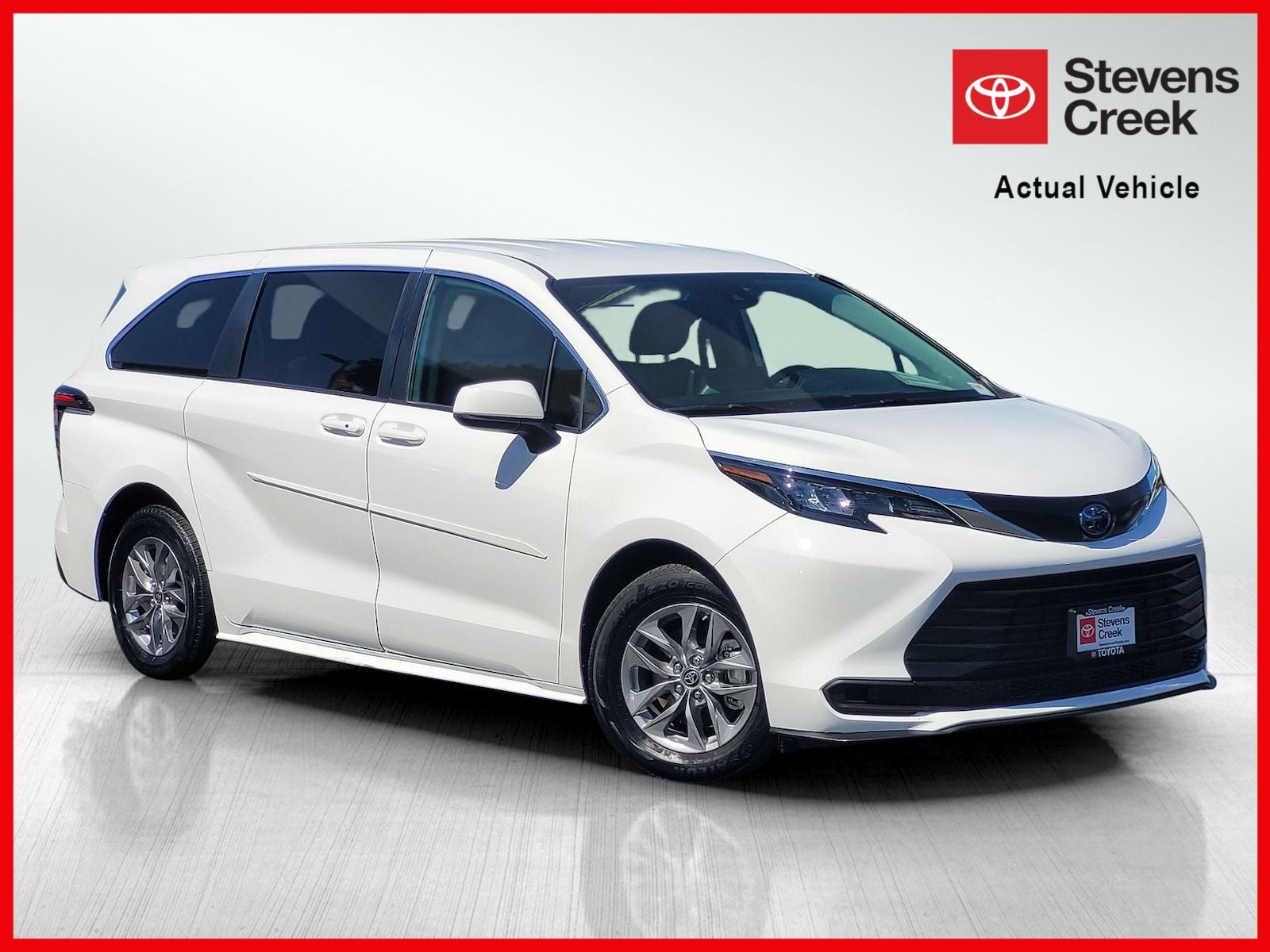 2024 Toyota Sienna LE 8 Passenger