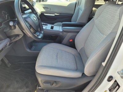 2024 Toyota Sienna LE 8 Passenger