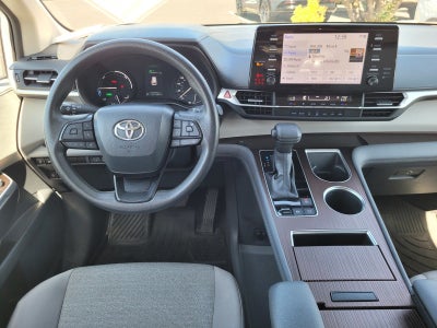 2024 Toyota Sienna LE 8 Passenger
