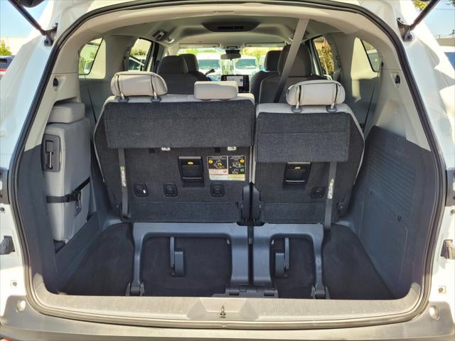 2024 Toyota Sienna LE 8 Passenger