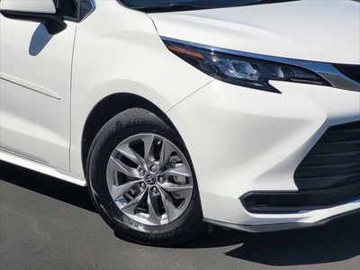 2024 Toyota Sienna LE 8 Passenger