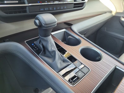 2024 Toyota Sienna LE 8 Passenger