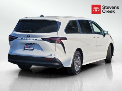 2024 Toyota Sienna LE 8 Passenger