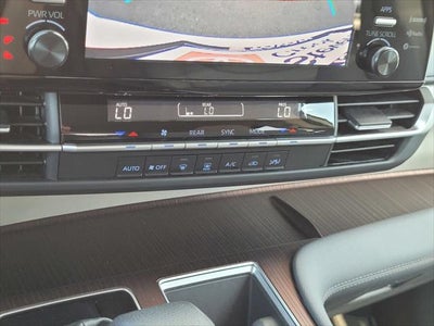 2024 Toyota Sienna LE 8 Passenger