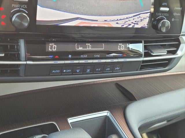 2024 Toyota Sienna LE 8 Passenger