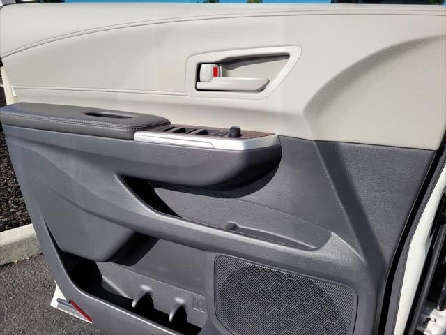 2024 Toyota Sienna LE 8 Passenger