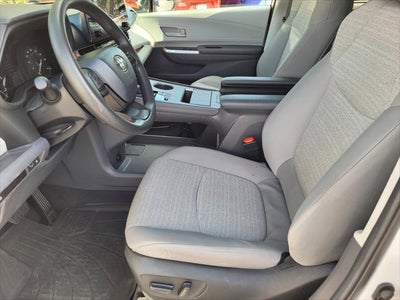 2024 Toyota Sienna LE 8 Passenger