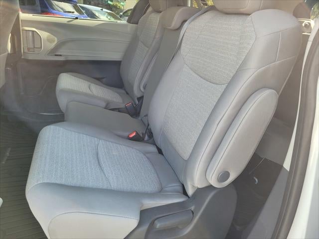 2024 Toyota Sienna LE 8 Passenger