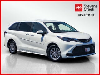 2024 Toyota Sienna LE 8 Passenger