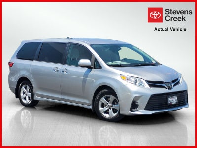 2018 Toyota Sienna LE 8 Passenger