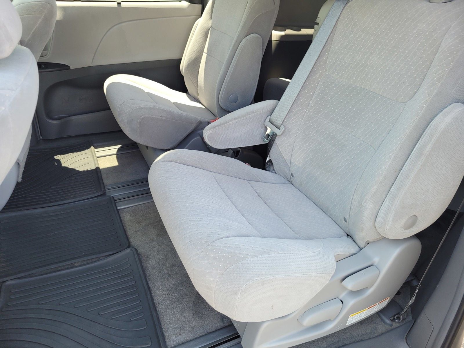 2018 Toyota Sienna LE 8 Passenger