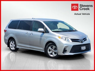 2018 Toyota Sienna LE 8 Passenger