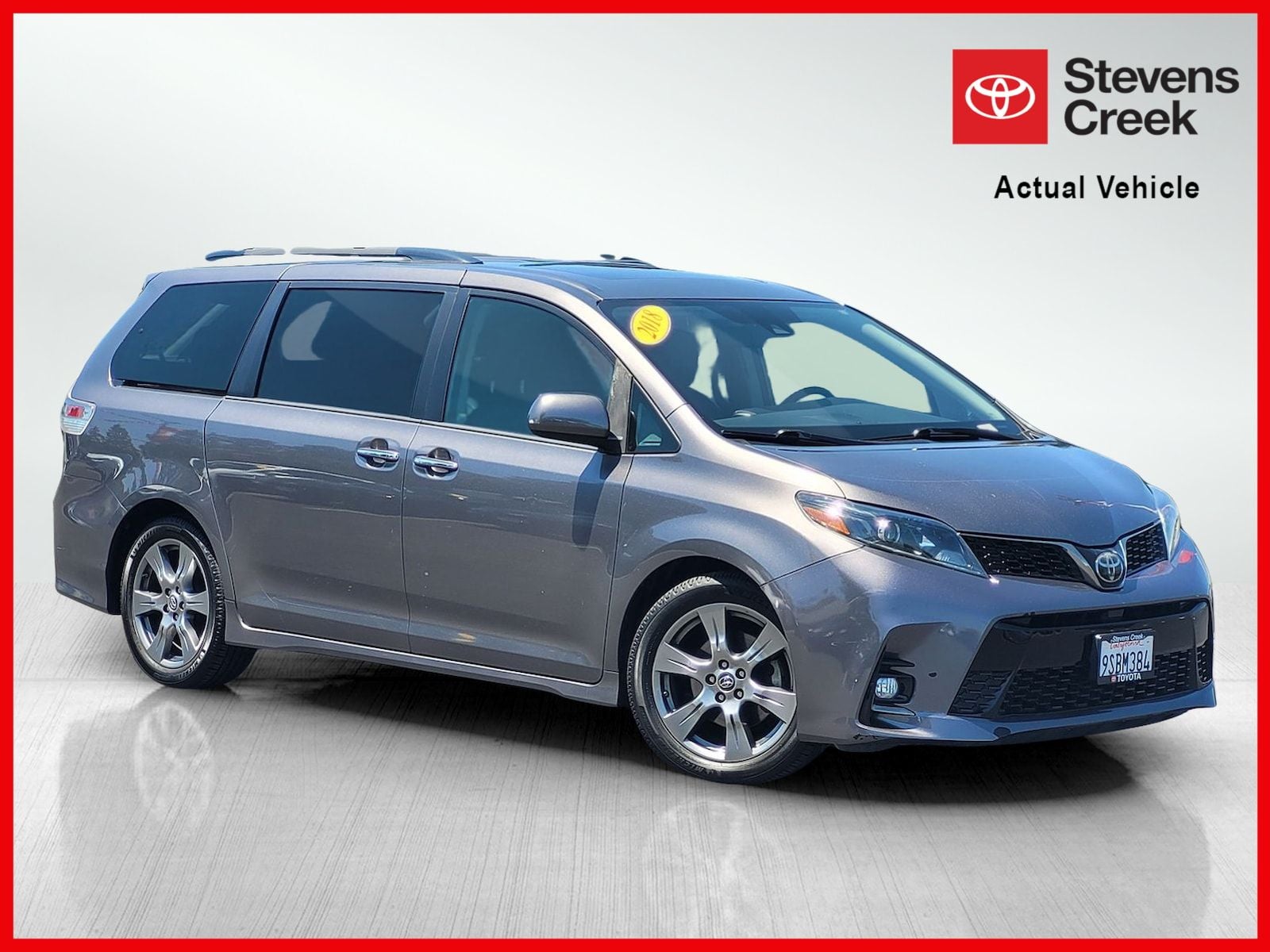 2018 Toyota Sienna SE 8 Passenger