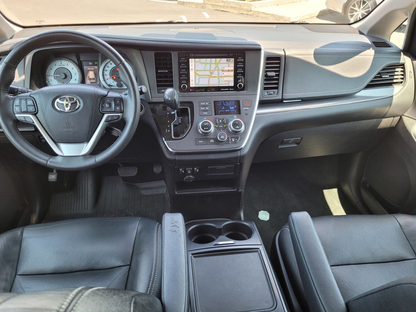 2018 Toyota Sienna SE 8 Passenger