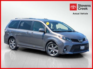 2018 Toyota Sienna SE 8 Passenger