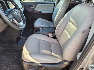 2015 Toyota Sienna Limited 8 Passenger